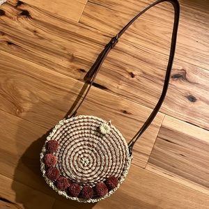 Fossil round pom pom purse